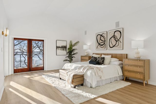 540 Diamond Point Drive, Oak Point, TX 75068