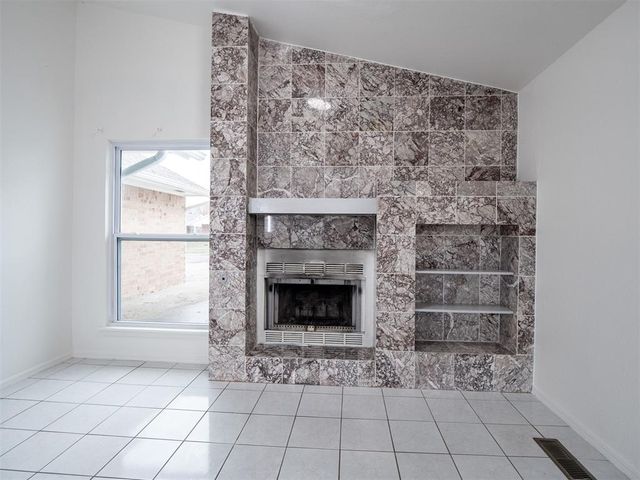 828 Golden Eagle Drive, Norman, OK 73072