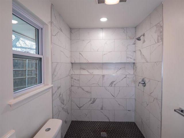 828 Golden Eagle Drive, Norman, OK 73072