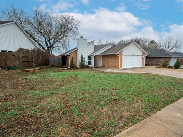 828 Golden Eagle Drive, Norman, OK 73072