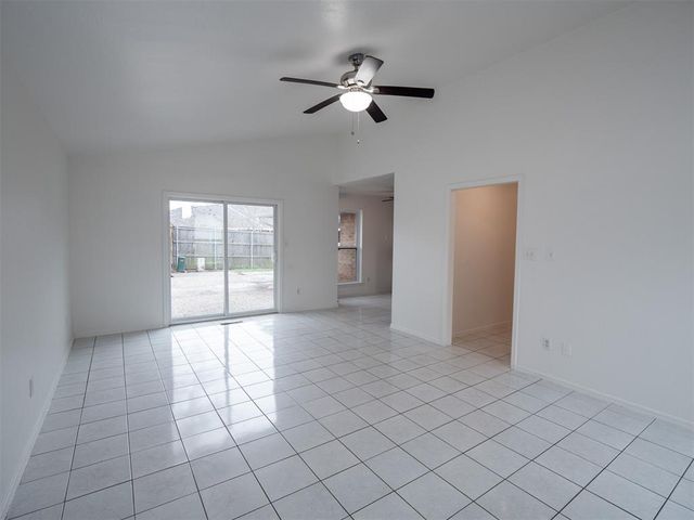 828 Golden Eagle Drive, Norman, OK 73072