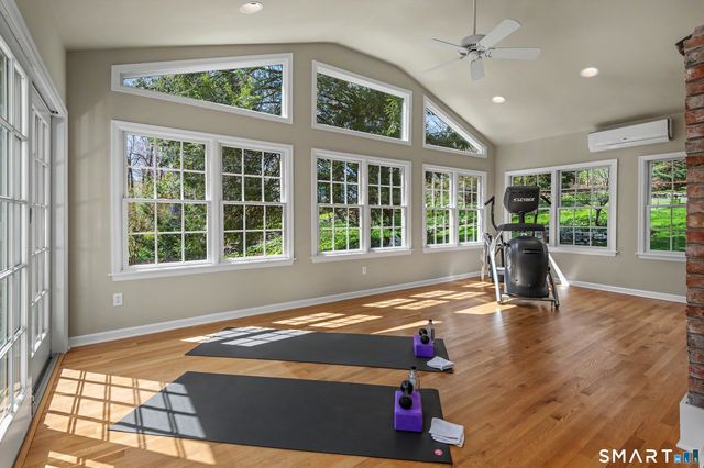 19 Hull Place, Ridgefield, CT 06877