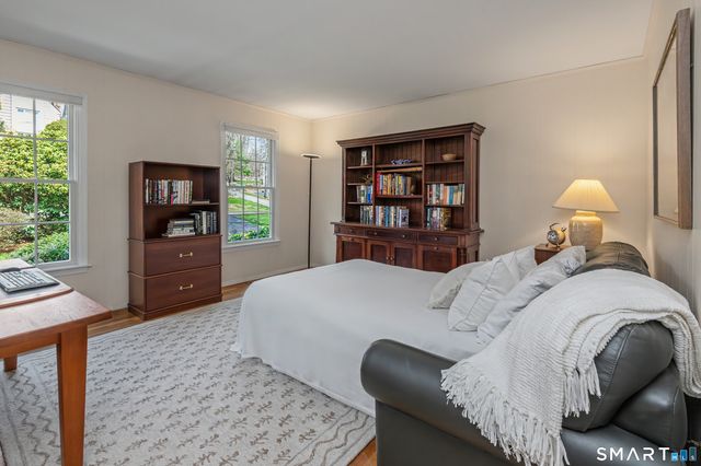 19 Hull Place, Ridgefield, CT 06877