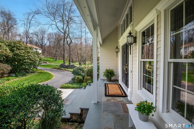 19 Hull Place, Ridgefield, CT 06877