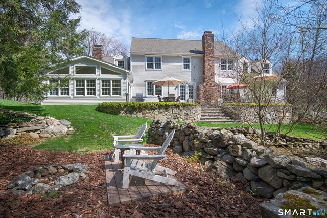 19 Hull Place, Ridgefield, CT 06877