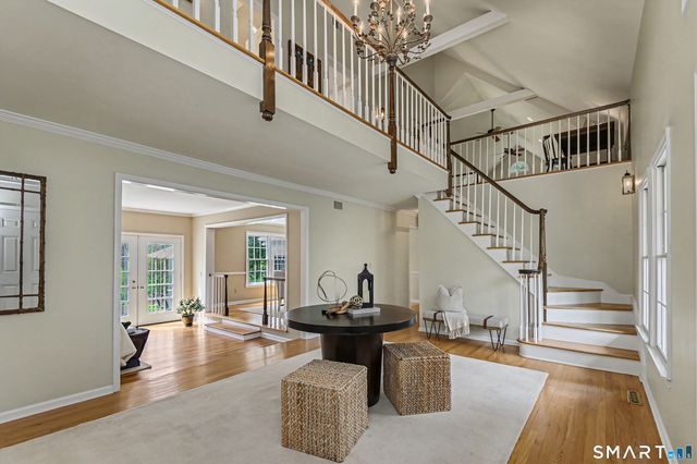 19 Hull Place, Ridgefield, CT 06877