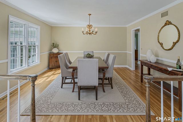 19 Hull Place, Ridgefield, CT 06877