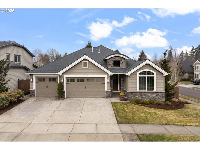 3882 Se PIPERS Dr, Hillsboro, OR 97123