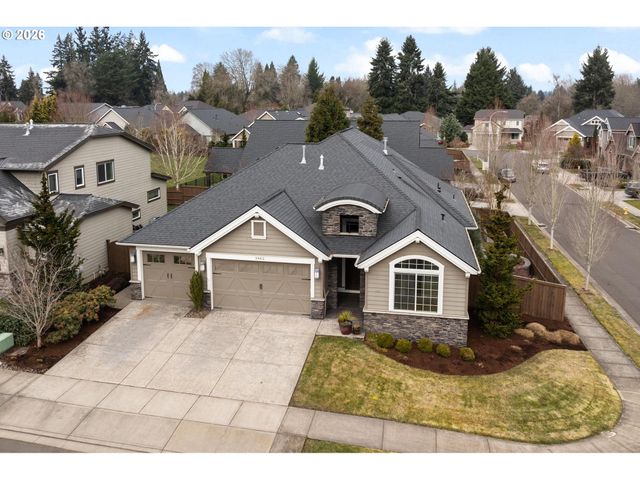 3882 Se PIPERS Dr, Hillsboro, OR 97123