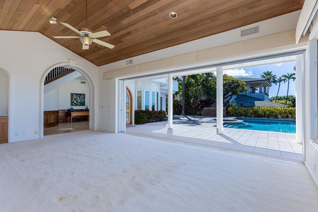 3943 Wailea Ekolu Pl, Kihei, HI 96753