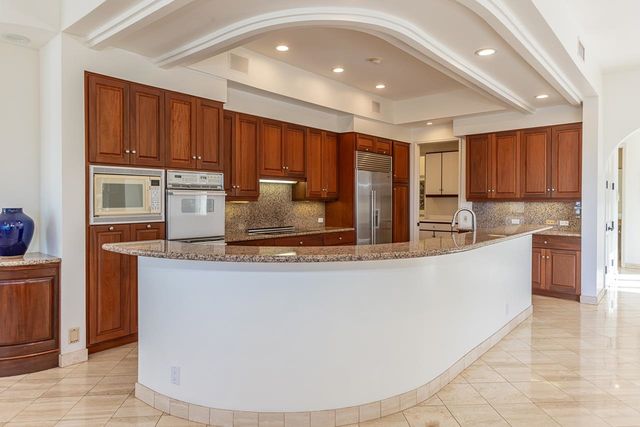 3943 Wailea Ekolu Pl, Kihei, HI 96753