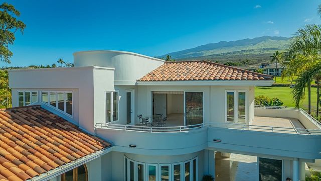 3943 Wailea Ekolu Pl, Kihei, HI 96753