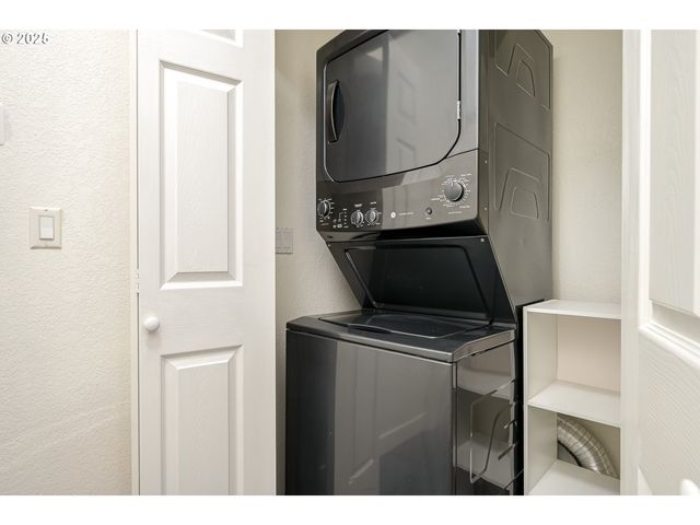 437 HARRIS Ln, Oregon City, OR 97045