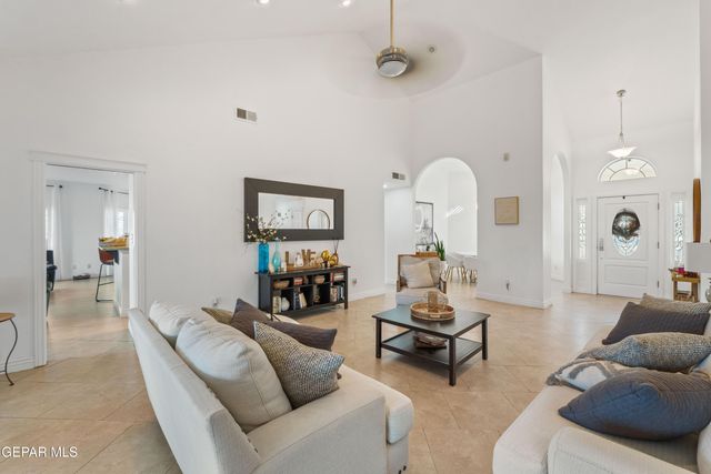 721 WILLOW GLEN Drive, El Paso, TX 79922