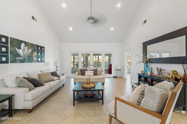 721 WILLOW GLEN Drive, El Paso, TX 79922