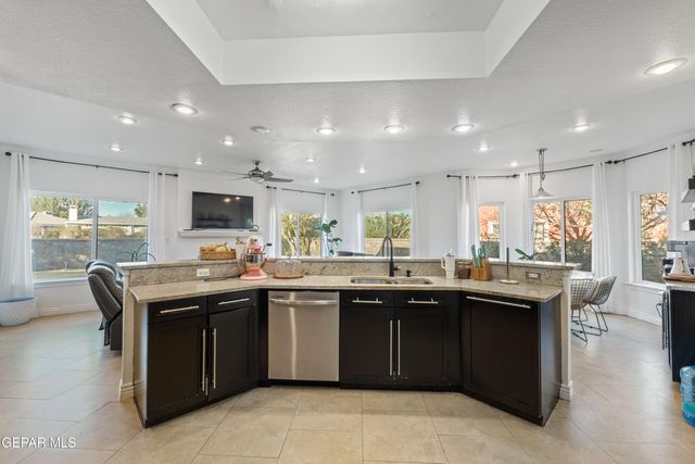 721 WILLOW GLEN Drive, El Paso, TX 79922