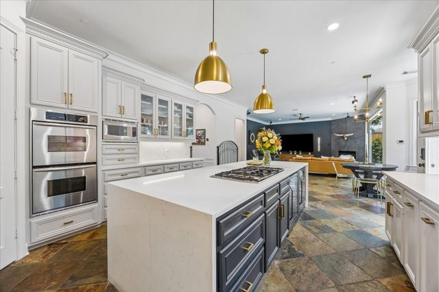 5413 Evergreen Street, Bellaire, TX 77401