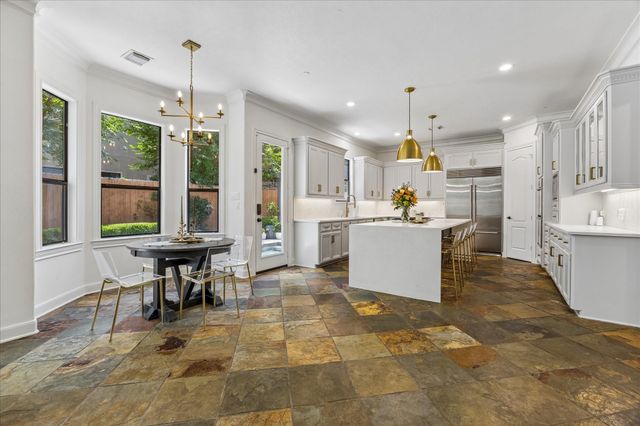 5413 Evergreen Street, Bellaire, TX 77401