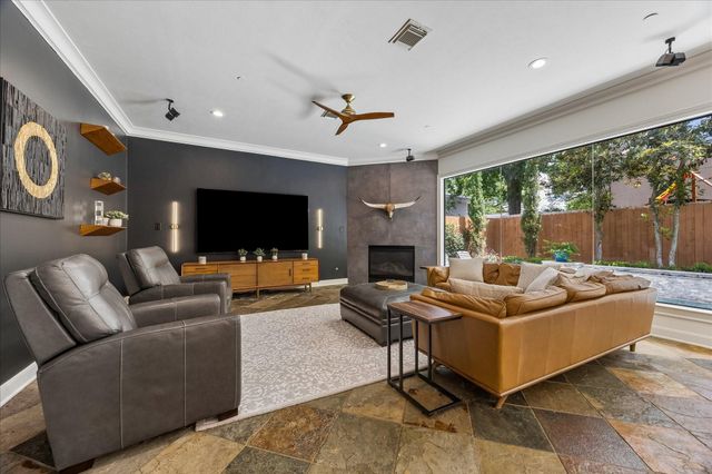 5413 Evergreen Street, Bellaire, TX 77401