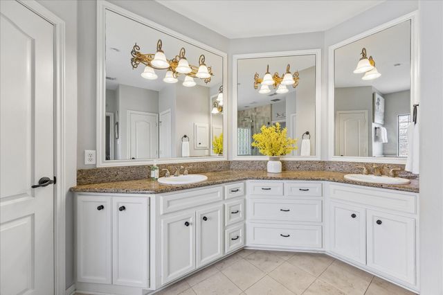 5413 Evergreen Street, Bellaire, TX 77401