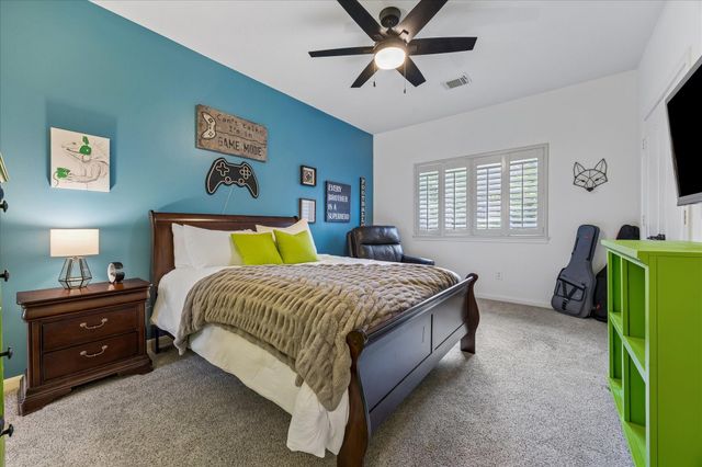 5413 Evergreen Street, Bellaire, TX 77401