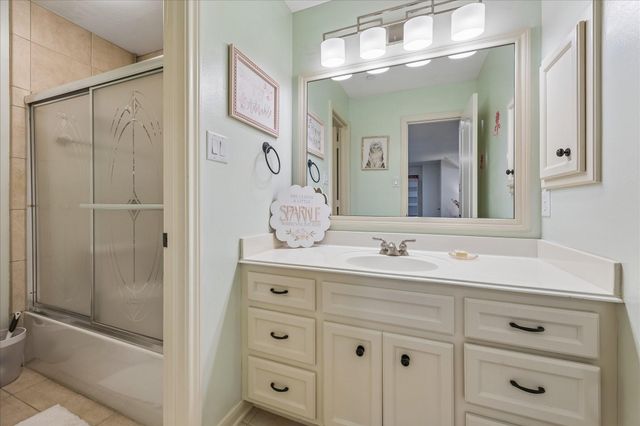 5413 Evergreen Street, Bellaire, TX 77401