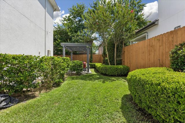 5413 Evergreen Street, Bellaire, TX 77401