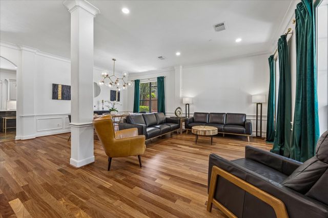 5413 Evergreen Street, Bellaire, TX 77401