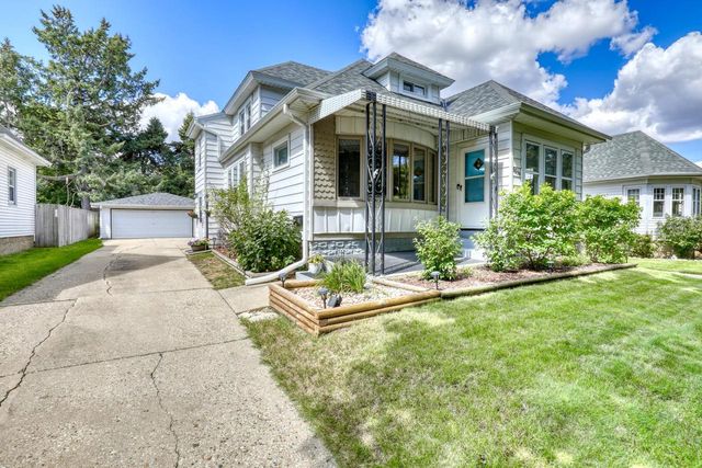 3809 S Logan AVENUE, Milwaukee, WI 53207