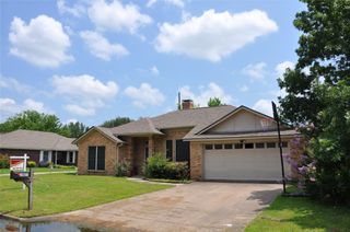 1021 Markeda, Sulphur Springs, TX 75482