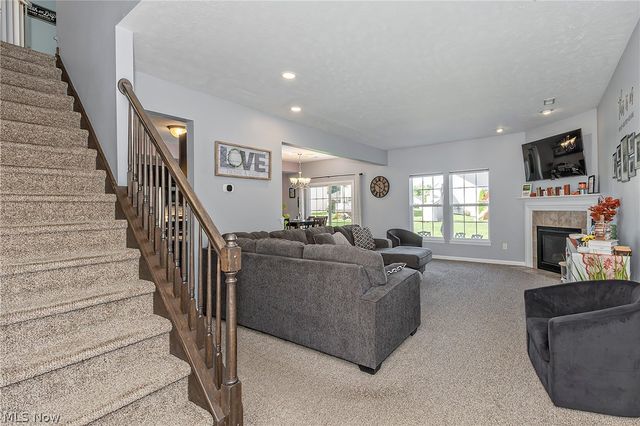 10412 Redbud Drive, Aurora, OH 44202