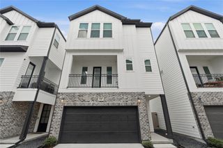712 W Donovan Street C, Houston, TX 77091