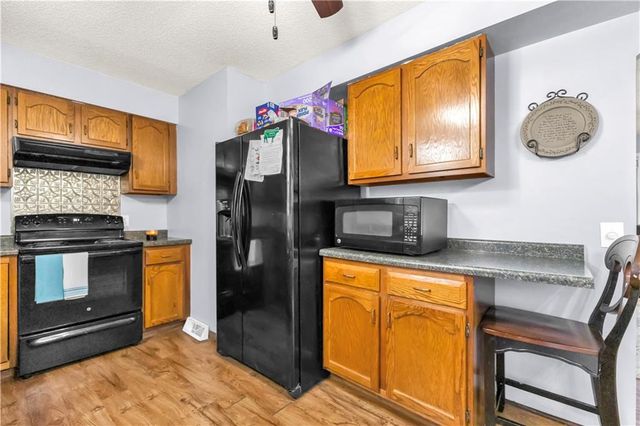 2905 County Line Road, Country Club, MO 64506