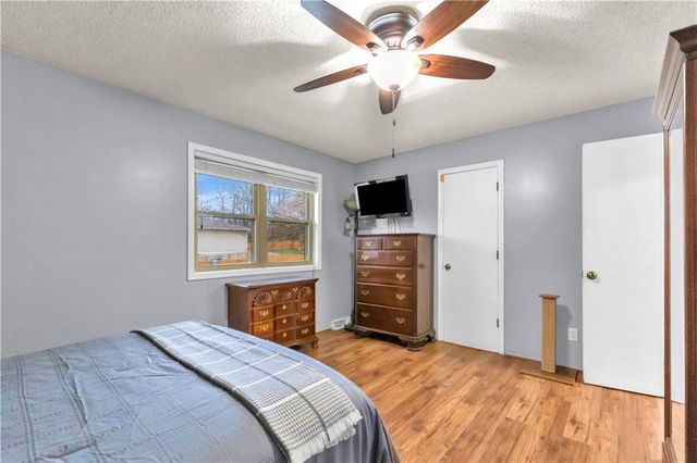 2905 County Line Road, Country Club, MO 64506