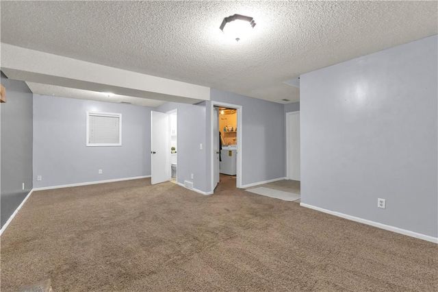 2905 County Line Road, Country Club, MO 64506