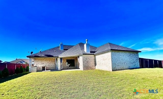 401 Willow Drive, Troy, TX 76579