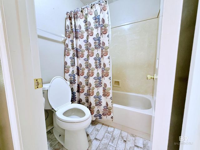 107 Charlotte Court, Daphne, AL 36526