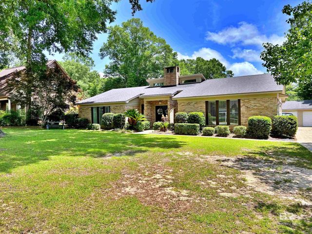 107 Charlotte Court, Daphne, AL 36526