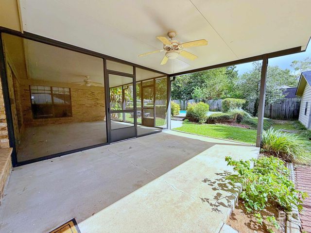 107 Charlotte Court, Daphne, AL 36526