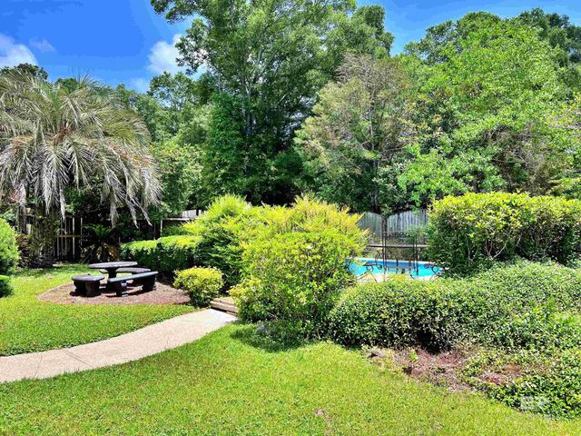 107 Charlotte Court, Daphne, AL 36526