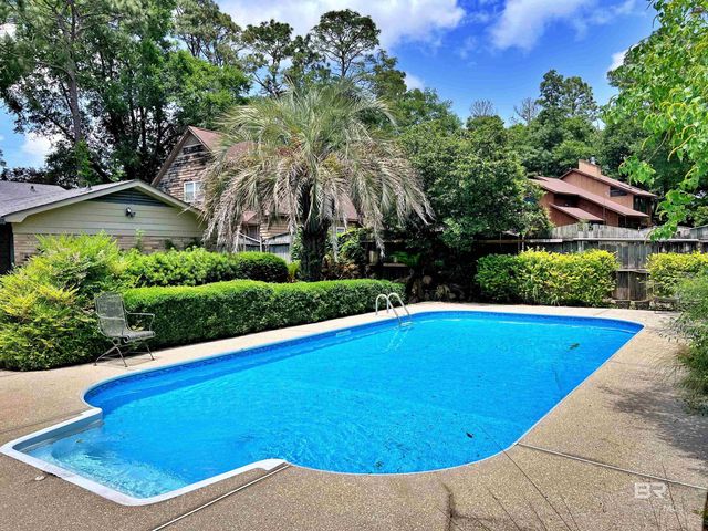 107 Charlotte Court, Daphne, AL 36526