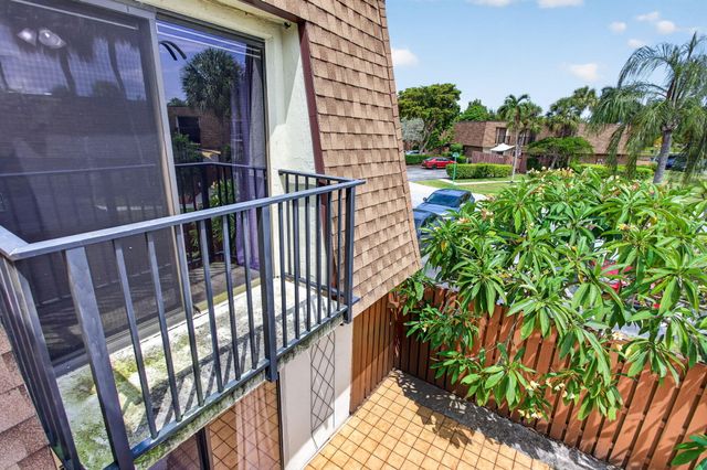 5408 NW 59th Place, Tamarac, FL 33319
