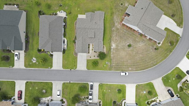 864 Callant Dr., Little River, SC 29566