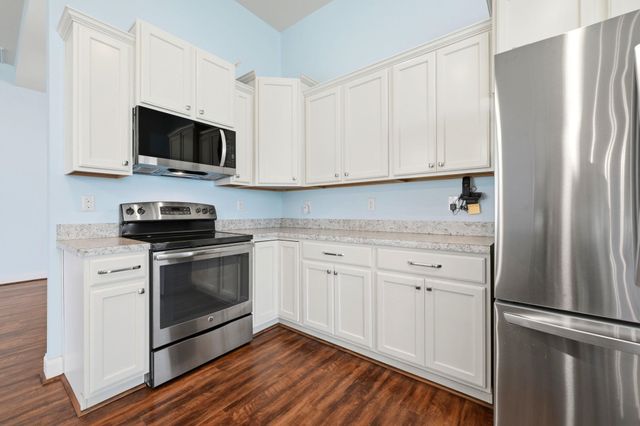 864 Callant Dr., Little River, SC 29566