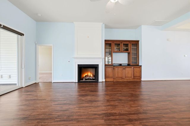 864 Callant Dr., Little River, SC 29566