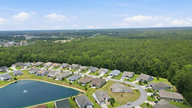 864 Callant Dr., Little River, SC 29566