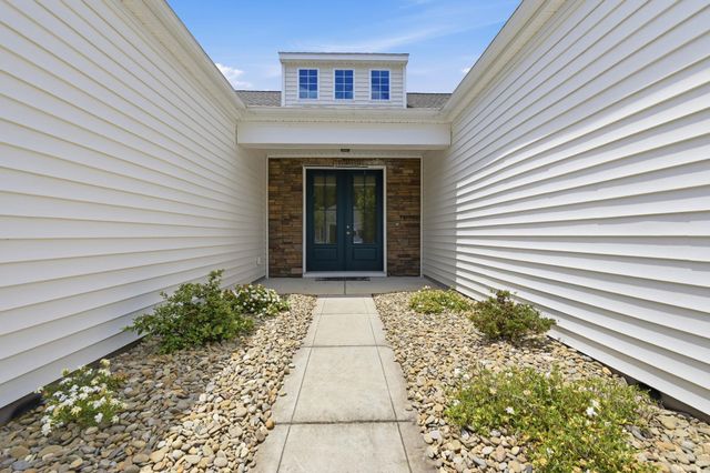 864 Callant Dr., Little River, SC 29566