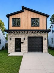 375 W Hayes Avenue, Hazel Park, MI 48030