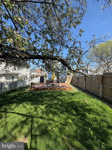 518 FURNACE ST, Emmaus, PA 18049
