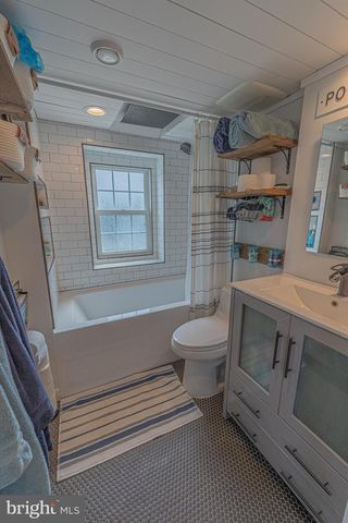 518 FURNACE ST, Emmaus, PA 18049